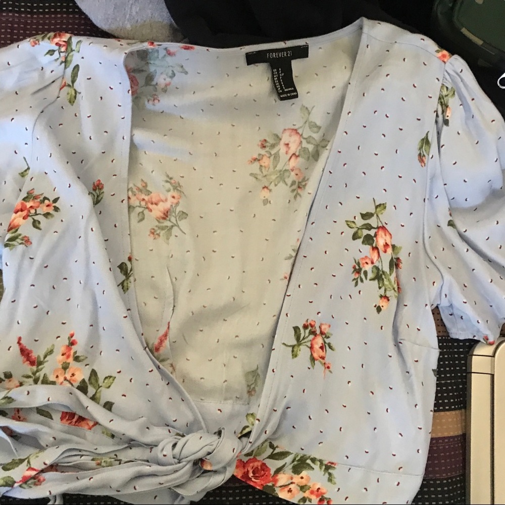 Forever 21 tie front top